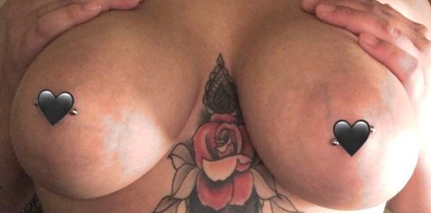 tattedbunnyxx onlyfans leaked picture 1