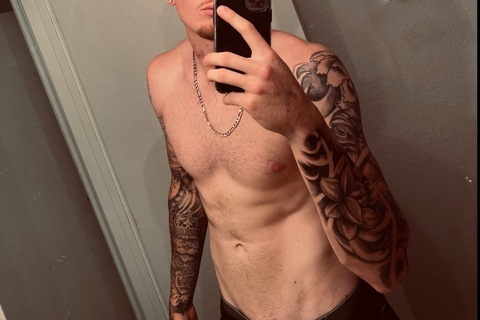 thatdudedev02 onlyfans leaked picture 1