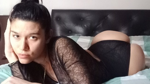 yourcrazygirl21 onlyfans leaked picture 1