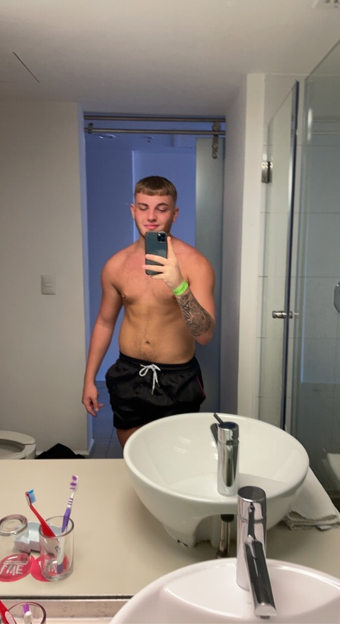 yourdirtyboyfriend onlyfans leaked picture 1