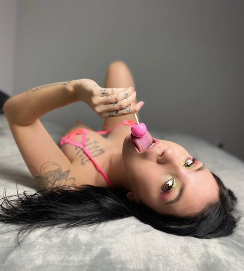 yourgirlhoneybee-free onlyfans leaked picture 1