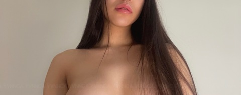 yvnnca onlyfans leaked picture 2